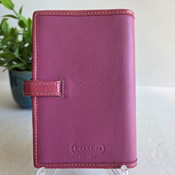 EUC & HTF Coach Leather Passport Case with Pen in Pink - Picture 3 of 9